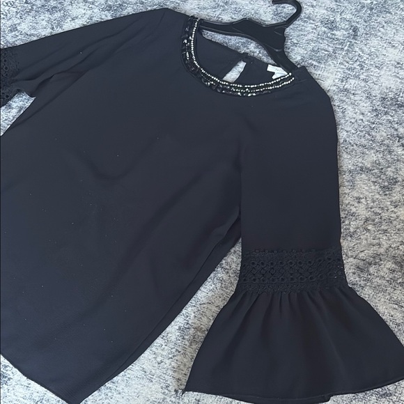 Elegant Black Women's Blouse with Lace Sleeves - Picture 1 of 5